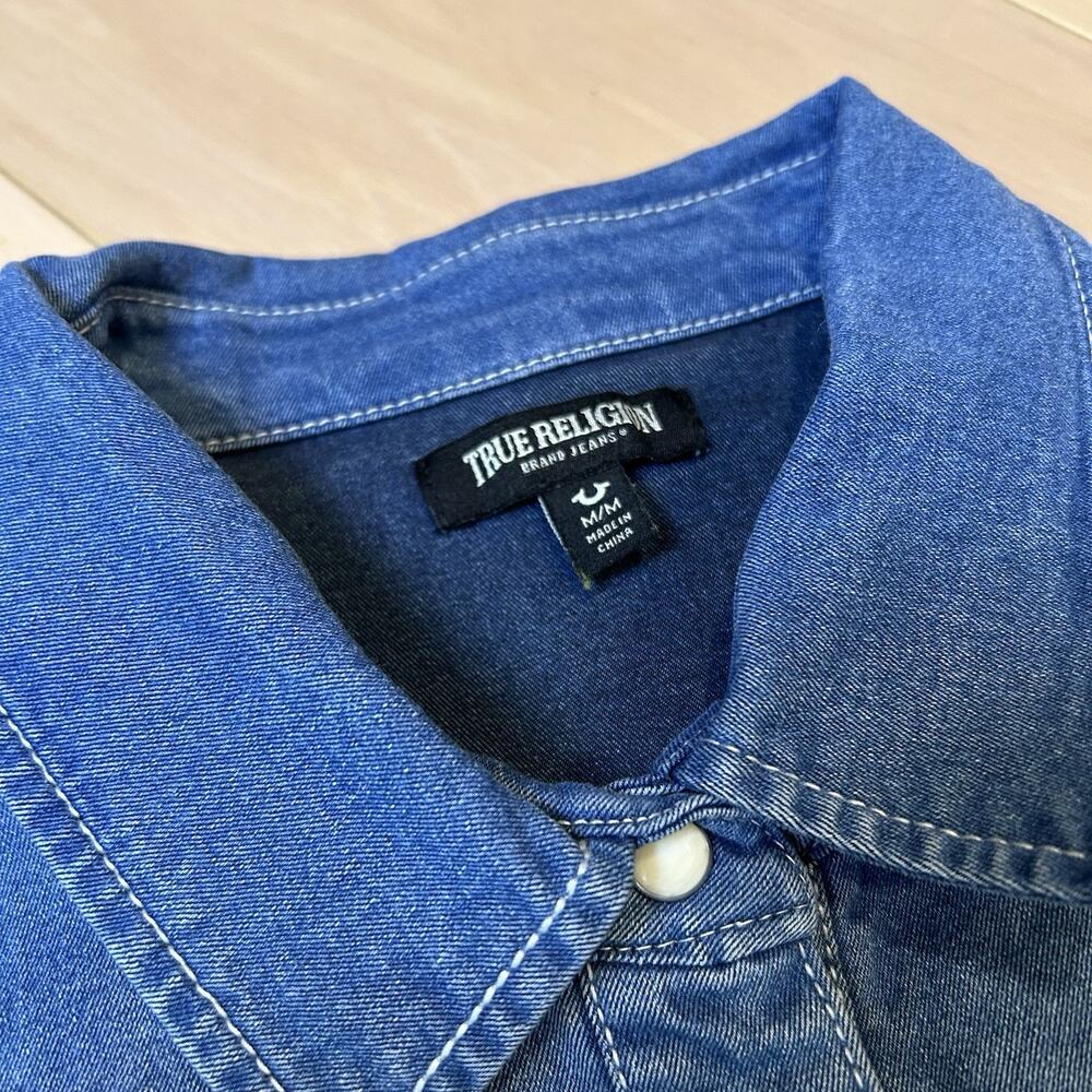 True Religion Western Pearl Snap Denim Blue Shirt Women’s Medium - Picture 3 of 8